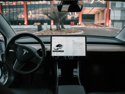 Tesla Model 3 Long Range cabin seating