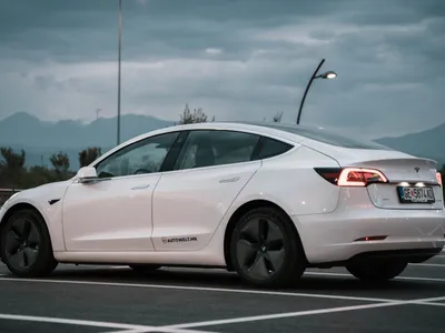 Tesla Model 3 Long Range rear quarter view